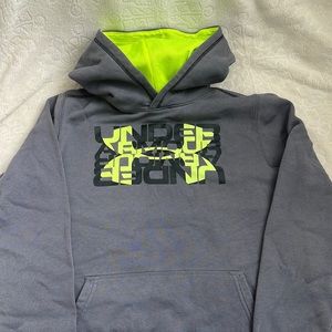 Under Armour Youth Large hoodie